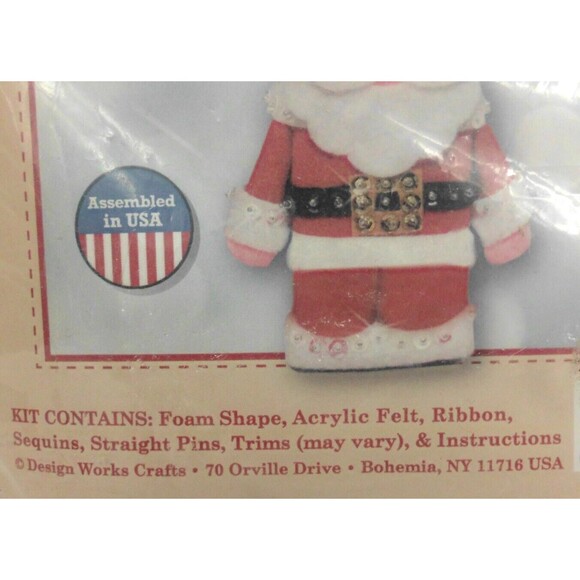 Design Works Craft Ornament Kit 3 Santa Claus Ornaments 6323 New - Picture 3 of 4